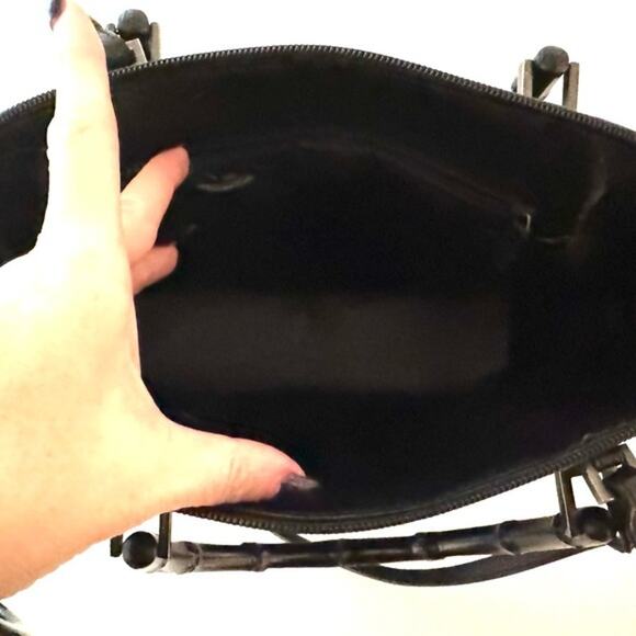 Gucci Black Pebble Grained leather w/bamboo handle /top zip/silver hardware - Picture 5 of 8